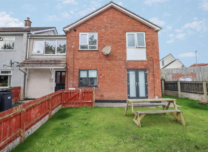 42, A Enler Park West, Dundonald, Belfast, BT16 2DS