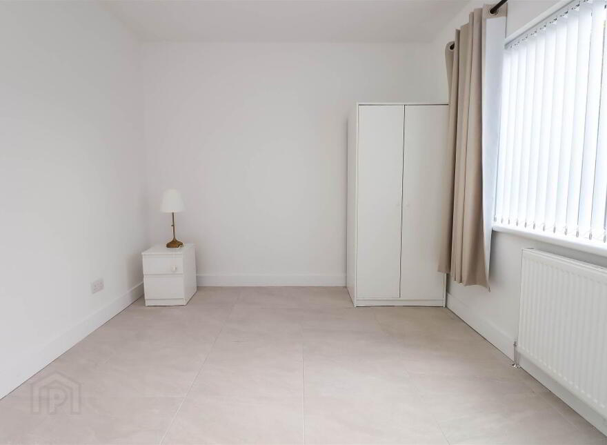 42, A Enler Park West, Dundonald, Belfast, BT16 2DS
