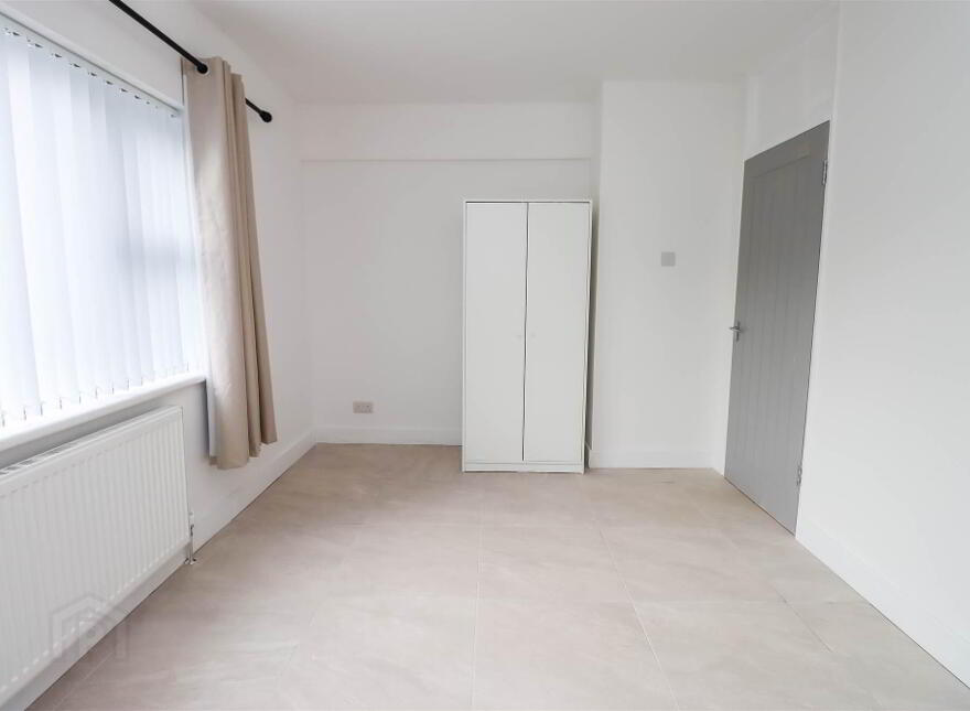 42, A Enler Park West, Dundonald, Belfast, BT16 2DS