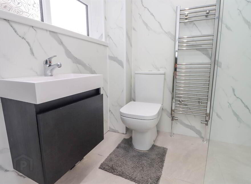 42, A Enler Park West, Dundonald, Belfast, BT16 2DS