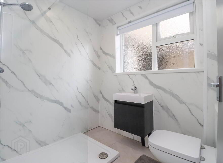 42, A Enler Park West, Dundonald, Belfast, BT16 2DS