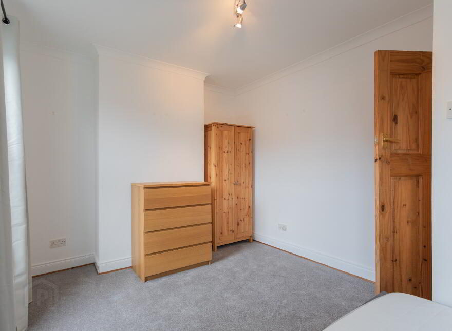 26 Clarendon Avenue, Belfast, BT5 5JT