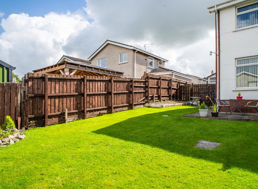 16 Kilvoragh Park, Lurgan, BT67 9LT
