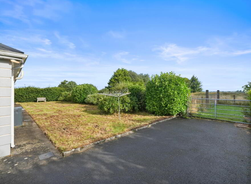 Shanvally, Kiltimagh, F12K207