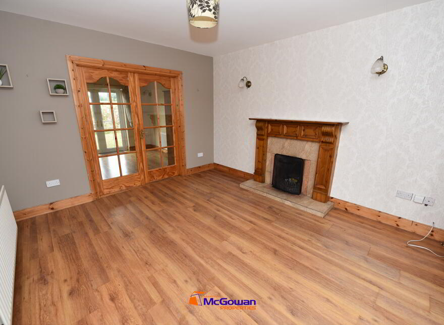 19 Castle Gardens, Drumboe Lower, Stranorlar, F93X8H4