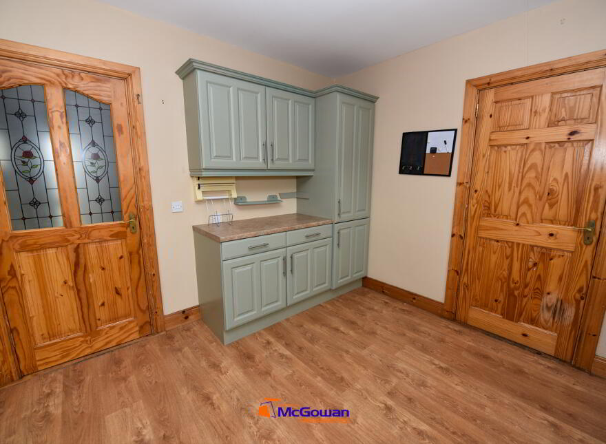 19 Castle Gardens, Drumboe Lower, Stranorlar, F93X8H4