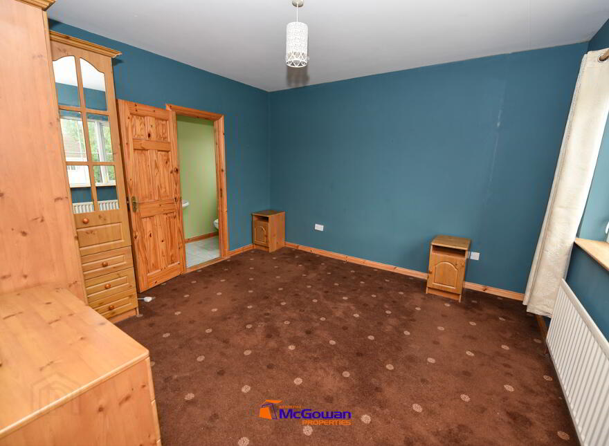19 Castle Gardens, Drumboe Lower, Stranorlar, F93X8H4