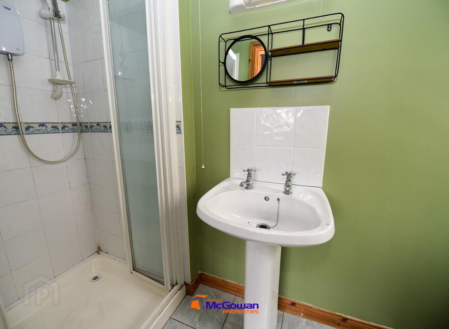 19 Castle Gardens, Drumboe Lower, Stranorlar, F93X8H4