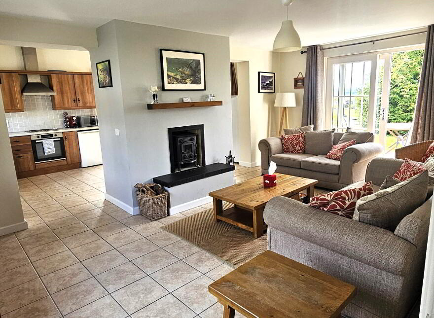 2 Kilmore Quay Cottages, Lisnaskea, BT92 0DZ