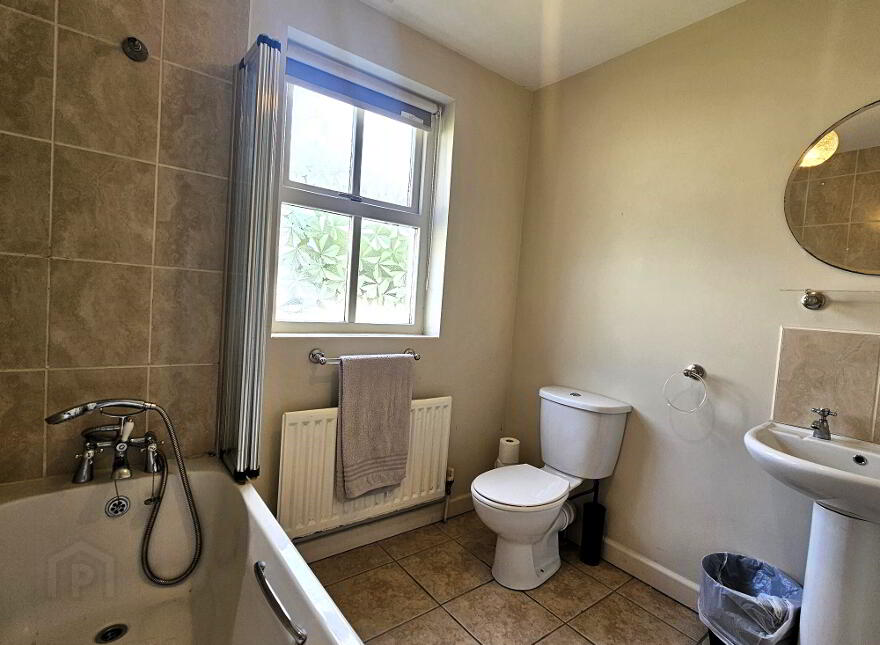 2 Kilmore Quay Cottages, Lisnaskea, BT92 0DZ