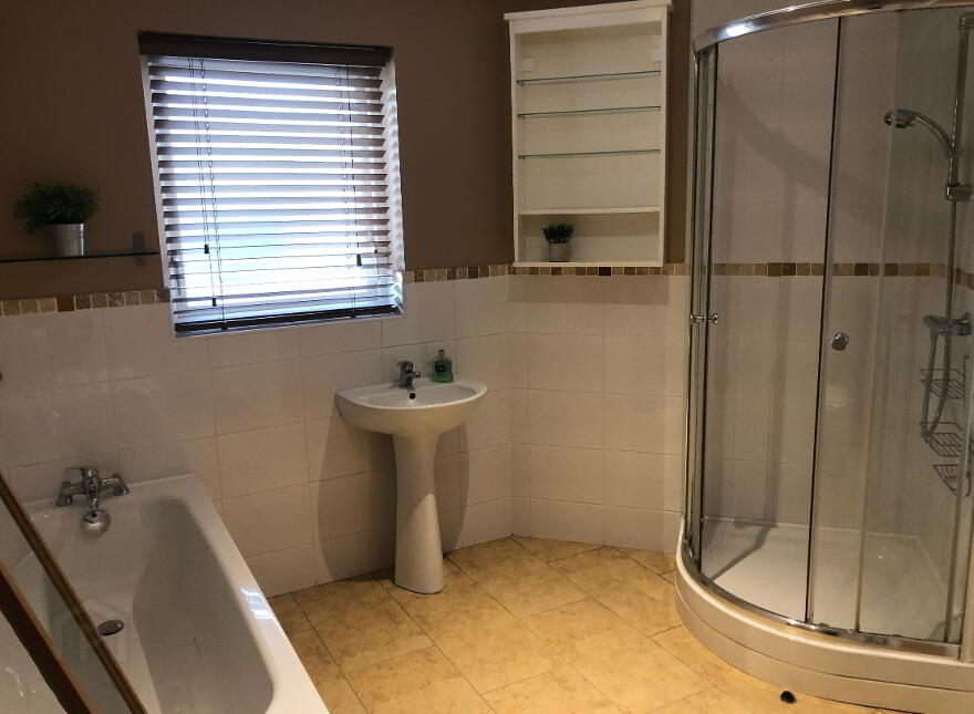 12 Shandon Manor, 15 Clara Road, Ballyhackamore, Belfast, BT5 6FN