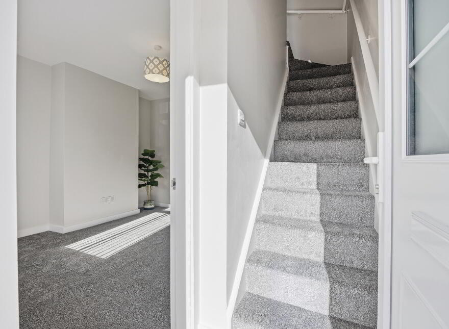 19 Parkgate Gardens, Belfast, BT4 1ES