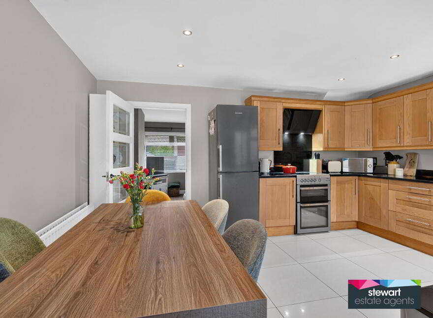 24 Cambrai Park, Waringstown, BT66 7PS