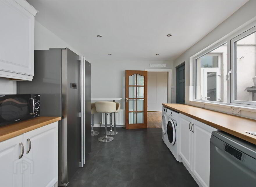 2 Martinez Avenue, Belfast, BT5 5LX