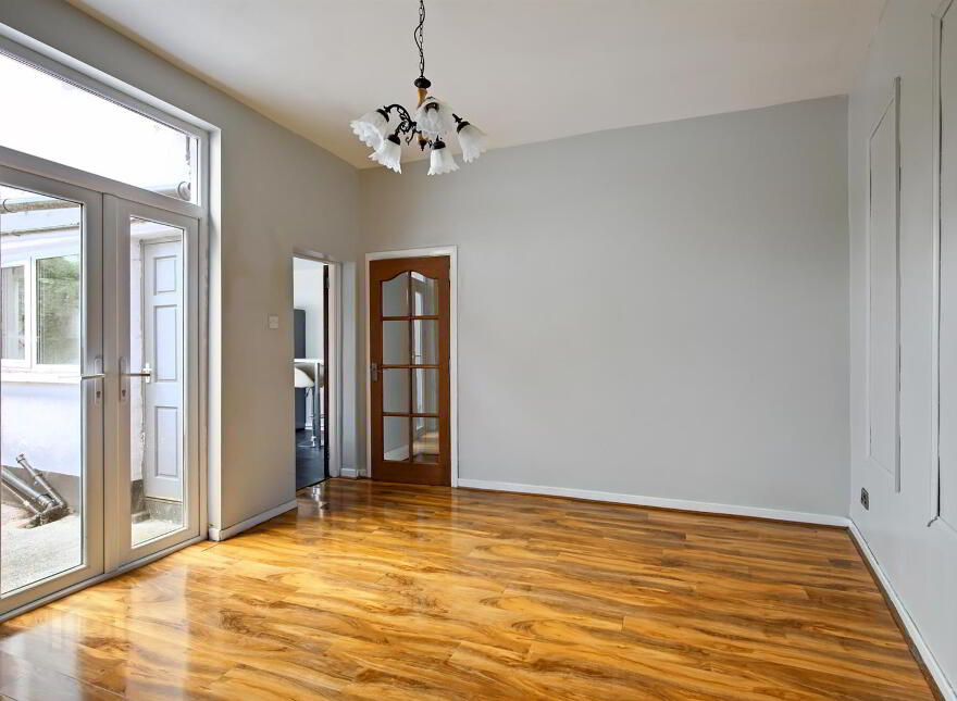 2 Martinez Avenue, Belfast, BT5 5LX