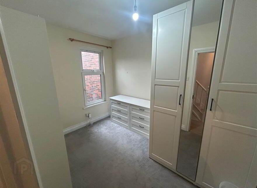 19 Sandhurst Drive, Stranmillis, Belfast, BT9 5AY