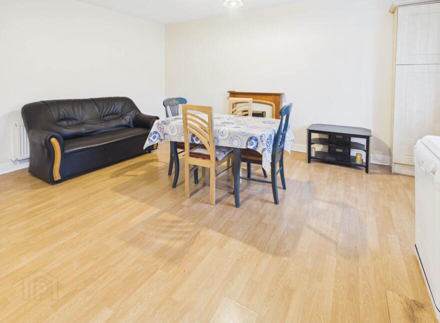 14 Fairfield, Athy, R14PN29