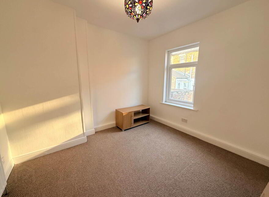 25 Shaw Street, Belfast, BT4 1PT