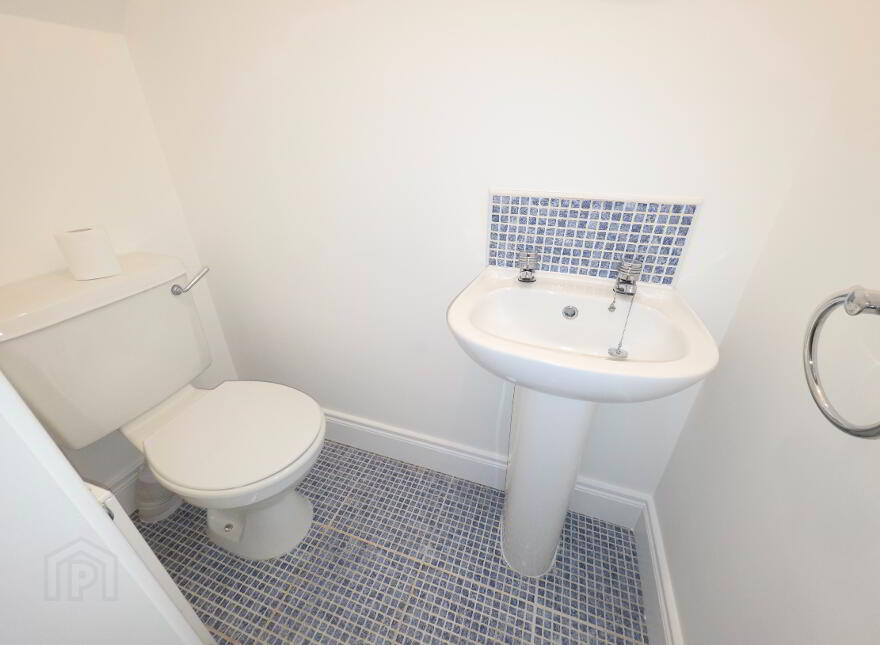 15 Altiskane, Strabane, BT82 8RW