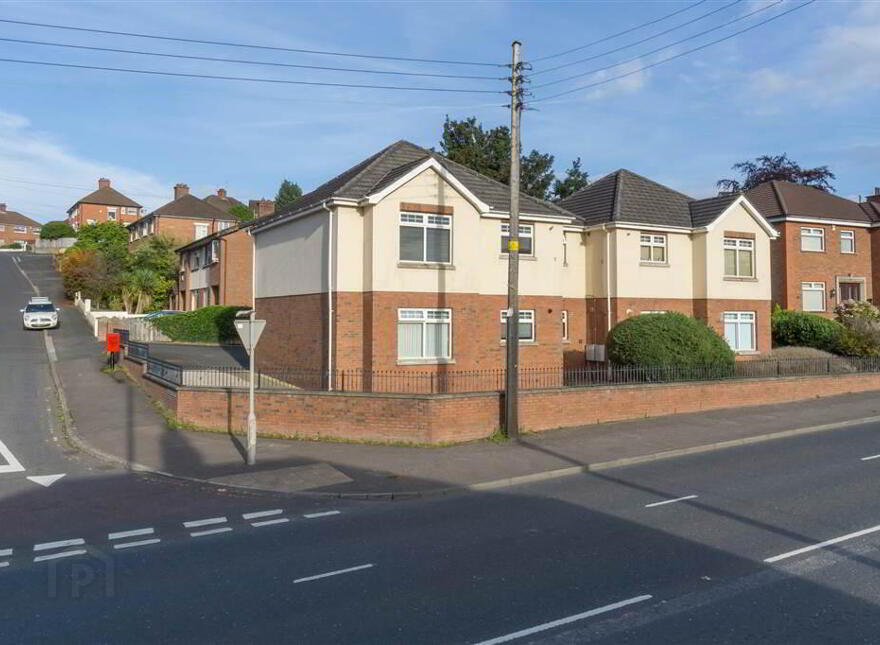 Apartment 2 Glendale Court 182 Saintfield Road, Belfast, BT8 6HN