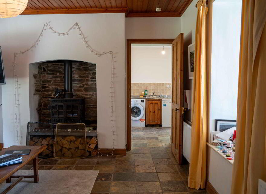 The Top House, Farranacoush Sherkin Island, Baltimore, P81E209