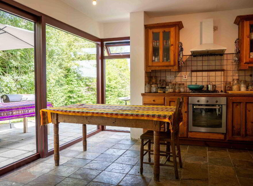 The Top House, Farranacoush Sherkin Island, Baltimore, P81E209