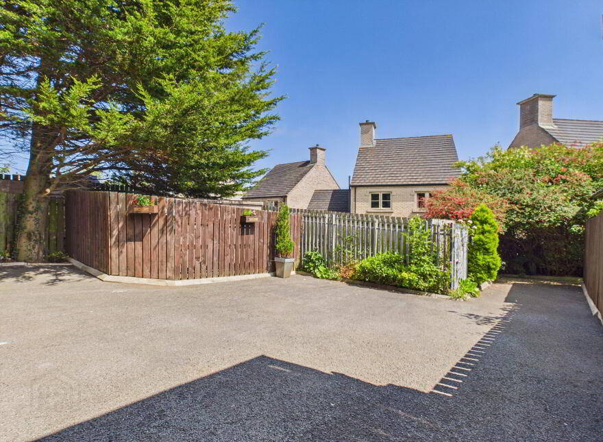 4 Clifton Gate, Bangor, BT20 5DZ