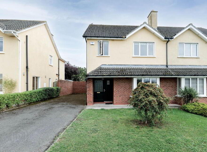 31 Earls Court, Athy, R14N156