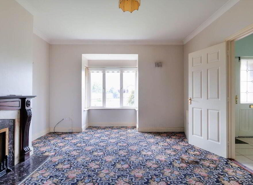 31 Earls Court, Athy, R14N156