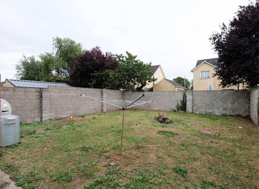 31 Earls Court, Athy, R14N156