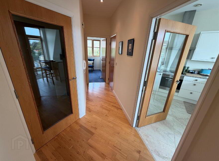 94 Castle Street, Castle Gate, Bangor, BT20 4SY