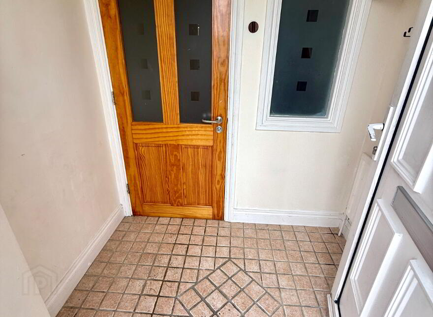 53 Groarty Road, Derry, BT48 0JY