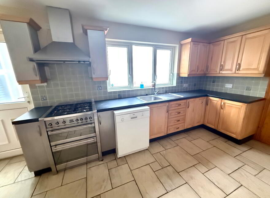 53 Groarty Road, Derry, BT48 0JY