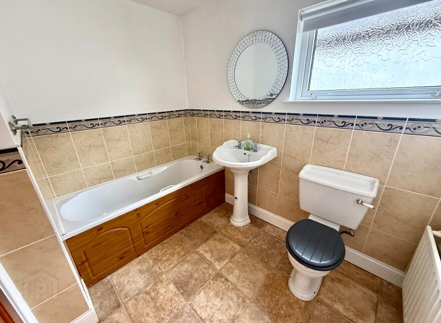 53 Groarty Road, Derry, BT48 0JY