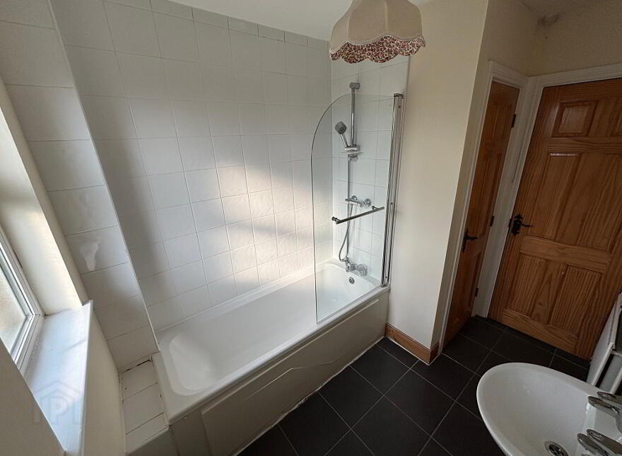 33 Ballynadrone Meadows, Magheralin, BT67 0FY