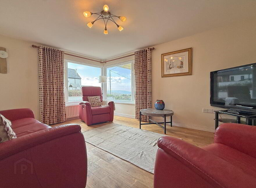 52 Craigahulliar Road, Portrush, BT56 8NN