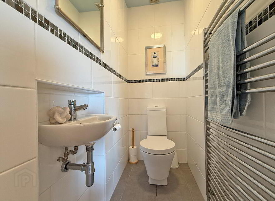 52 Craigahulliar Road, Portrush, BT56 8NN
