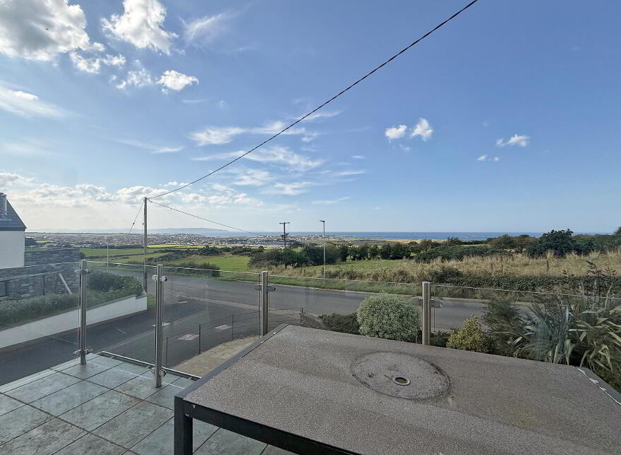 52 Craigahulliar Road, Portrush, BT56 8NN