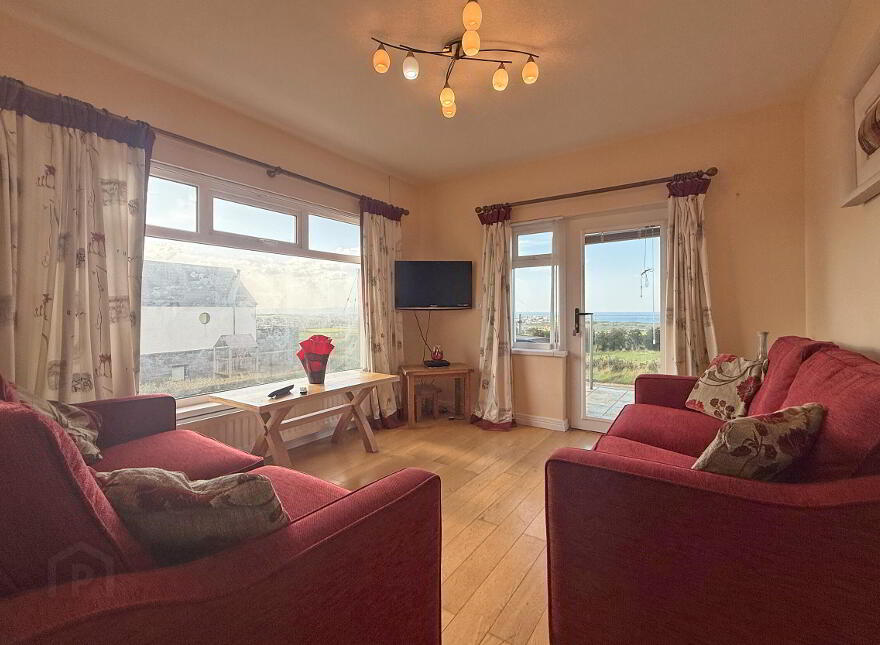 52 Craigahulliar Road, Portrush, BT56 8NN