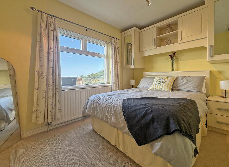 52 Craigahulliar Road, Portrush, BT56 8NN