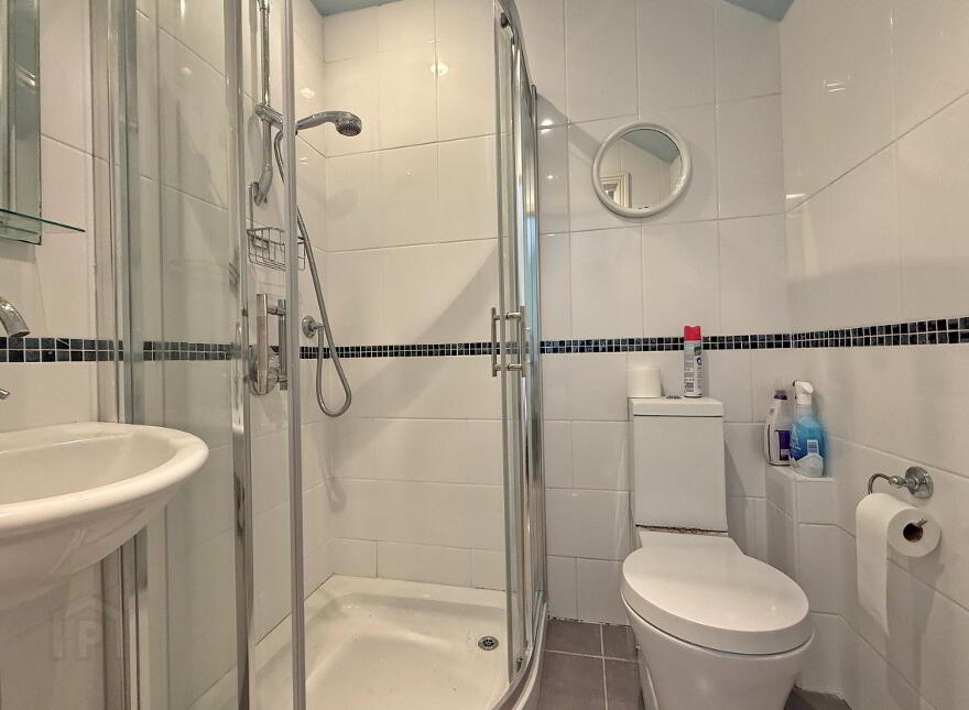 52 Craigahulliar Road, Portrush, BT56 8NN