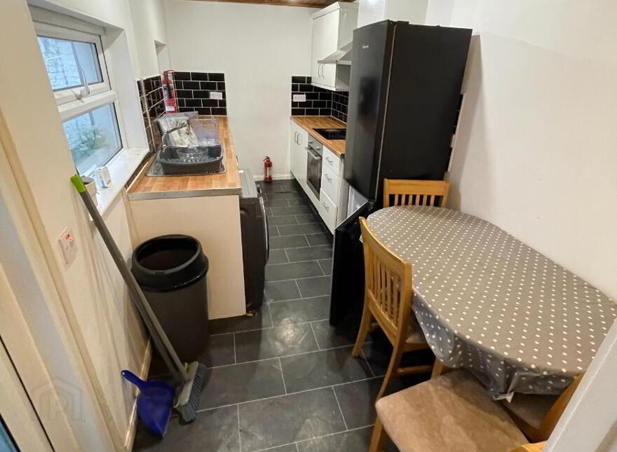 41 Edinburgh St, Belfast, BT9 7DS