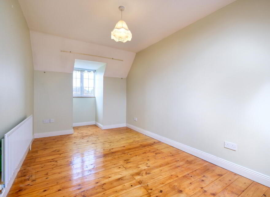 6 Laurel Avenue, Ballinalee Road, N39W8C0