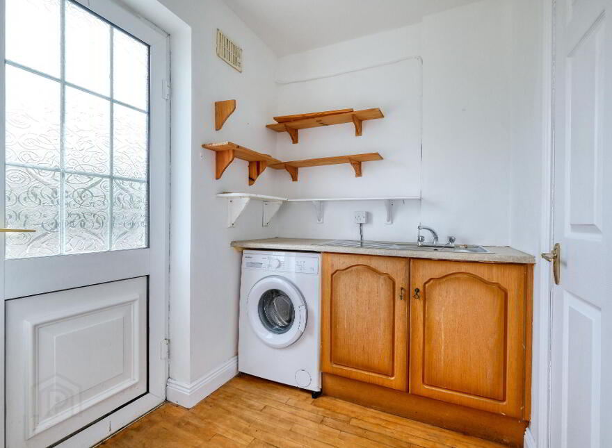 6 Laurel Avenue, Ballinalee Road, N39W8C0