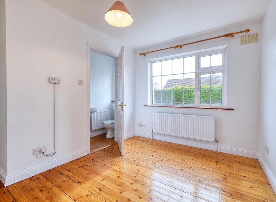 6 Laurel Avenue, Ballinalee Road, N39W8C0