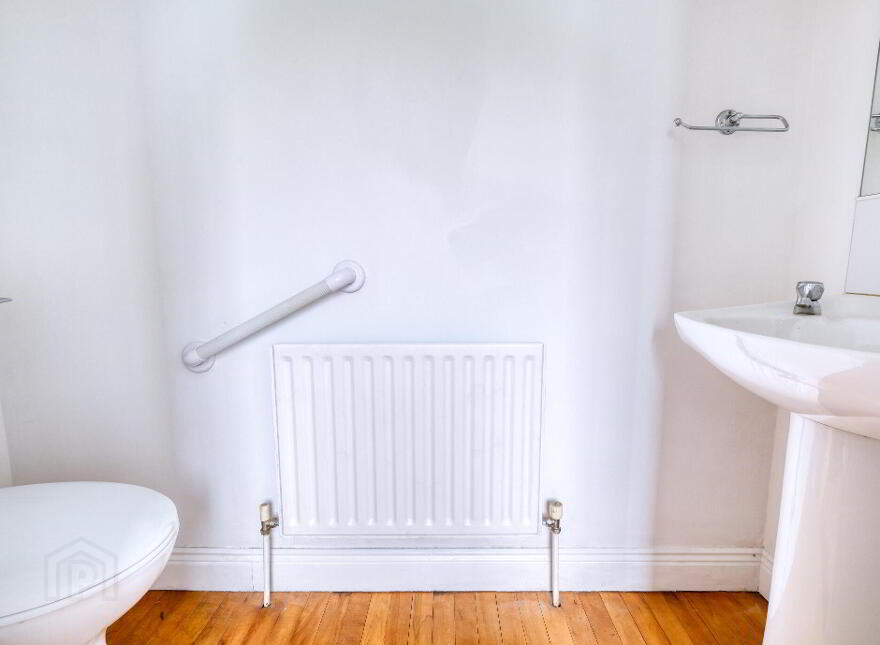 6 Laurel Avenue, Ballinalee Road, N39W8C0