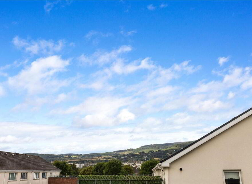 10 Mimosa Hall, Levmoss Park, The Gallops, Dublin, D18W354