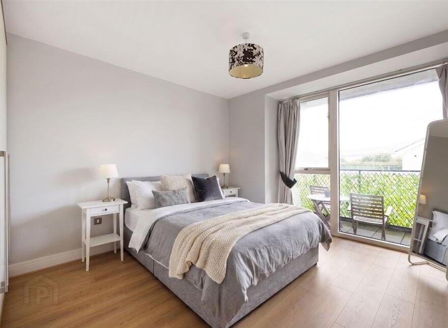 10 Mimosa Hall, Levmoss Park, The Gallops, Dublin, D18W354