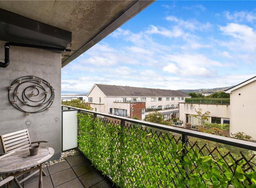 10 Mimosa Hall, Levmoss Park, The Gallops, Dublin, D18W354