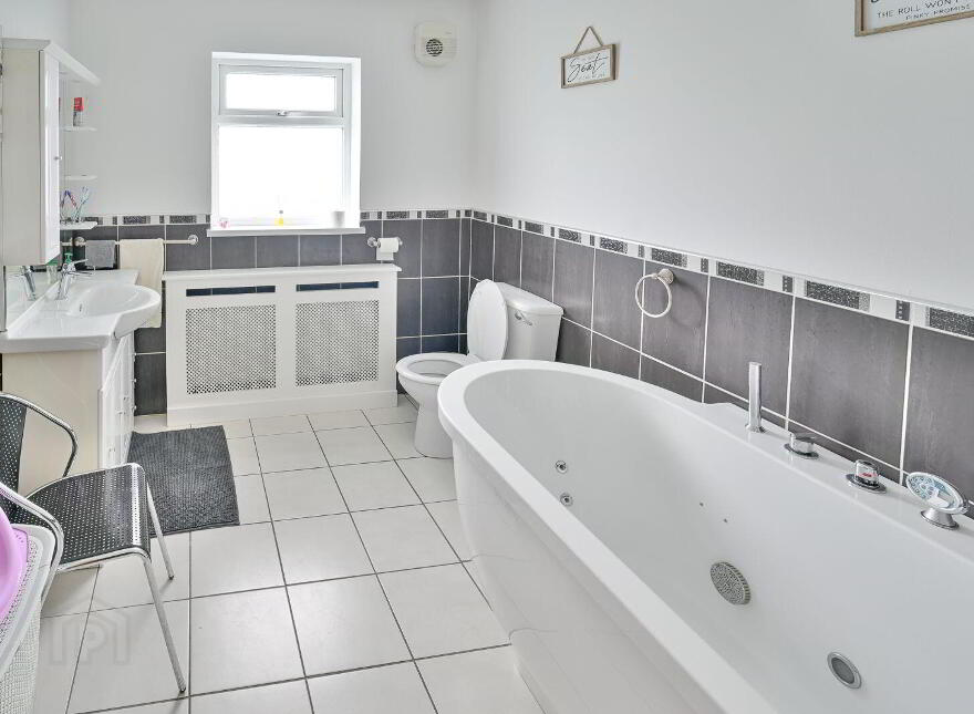 308 Colehill, Newtown Cunningham, F93Y9WK
